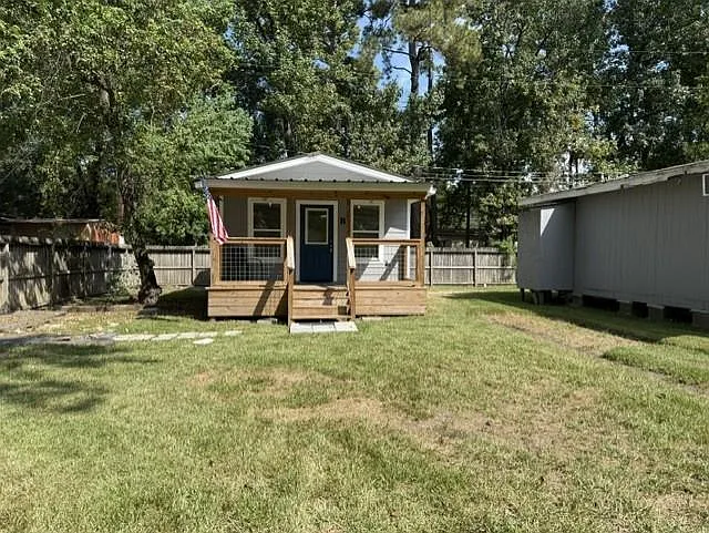 1 bed, 1.0 bath, 384 sqft, $945 — Photo 3