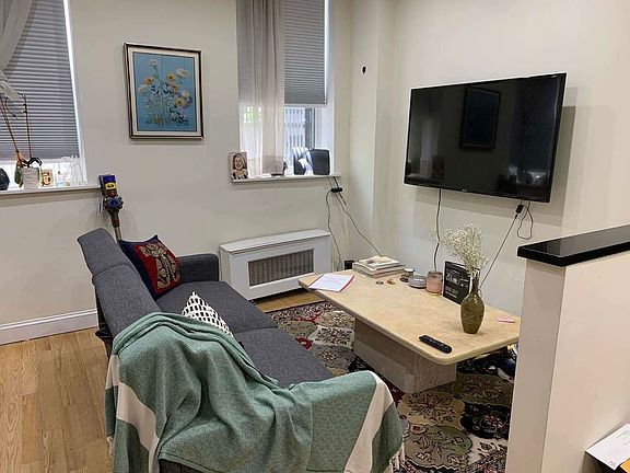 2nd image of 303 E 12th St APT 1B