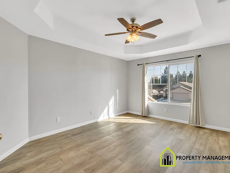 10118 Hampton Oak Dr — Photo 29