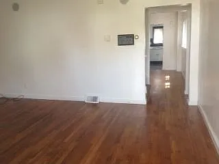 212 Albert St photo 1