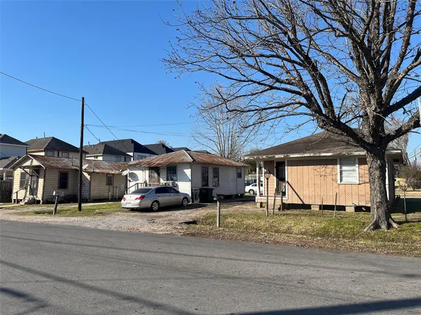 1002 Wilburforce St, Houston, TX 77091