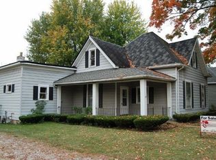 317 E Columbia St, Flora, IN 46929