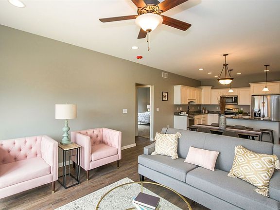 4th image of 1135 Leann Cir