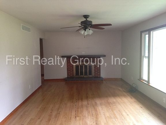 2nd image of 260 Fairview Dr