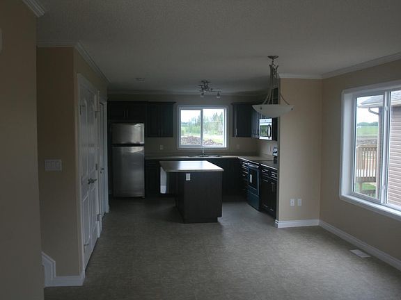 Dining/Kitchen