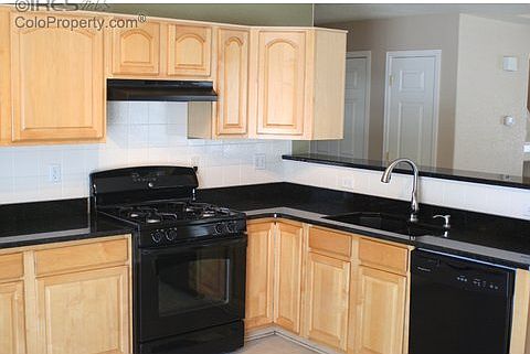 5th image of 1230 Fremont Ct