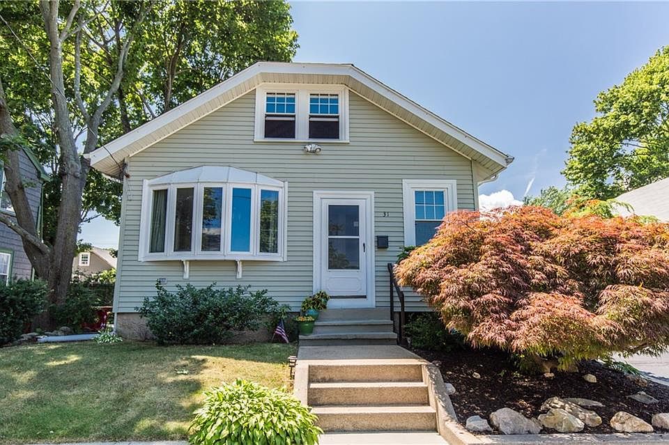 1st image of 31 Hollywood Ave