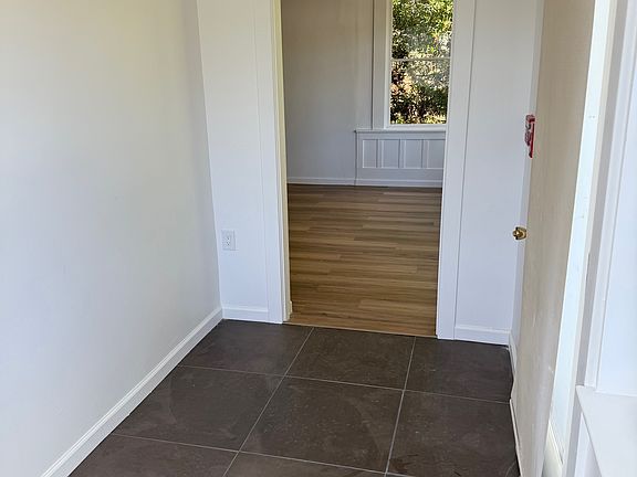 2nd image of 124 E Blithedale Ave #2