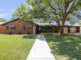 1308 8th St, Shallowater, TX 79363