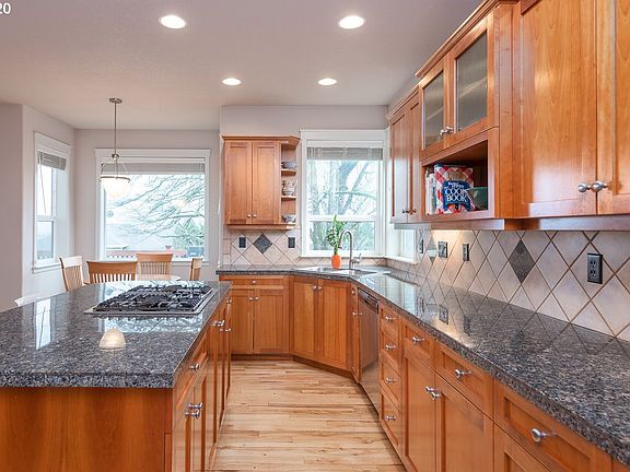 3rd image of 7893 SW Bayberry Dr