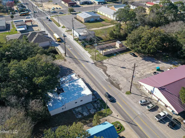 Ingalls Ave, Pascagoula, MS 39567