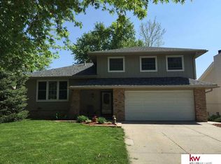 14179 Pine St, Omaha, NE 68144