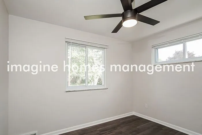 230 Noel Dr — Photo 11