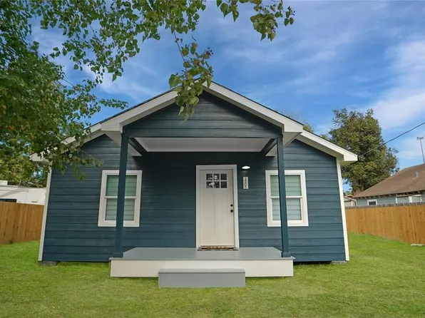 2505 Fairbanks St, Houston, TX 77026