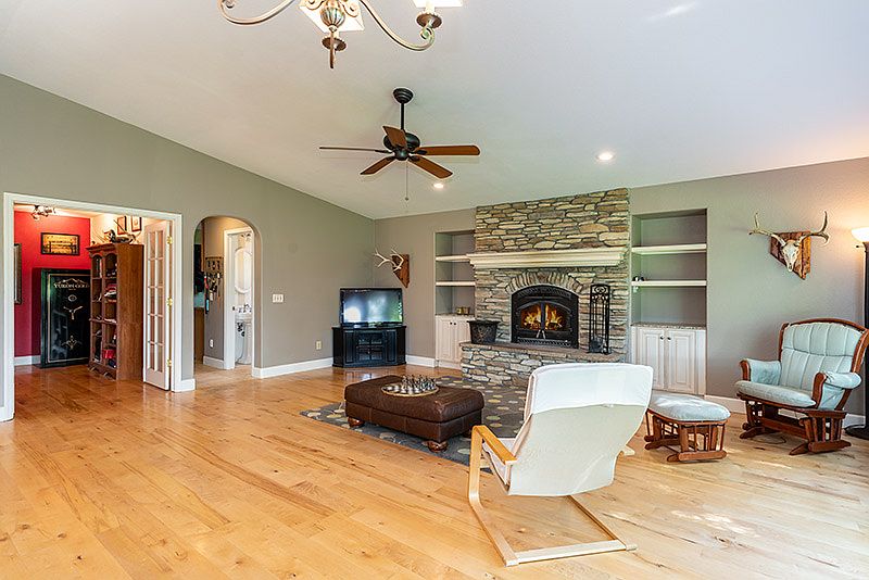 1st image of 2385 Silky Sullivan Ln