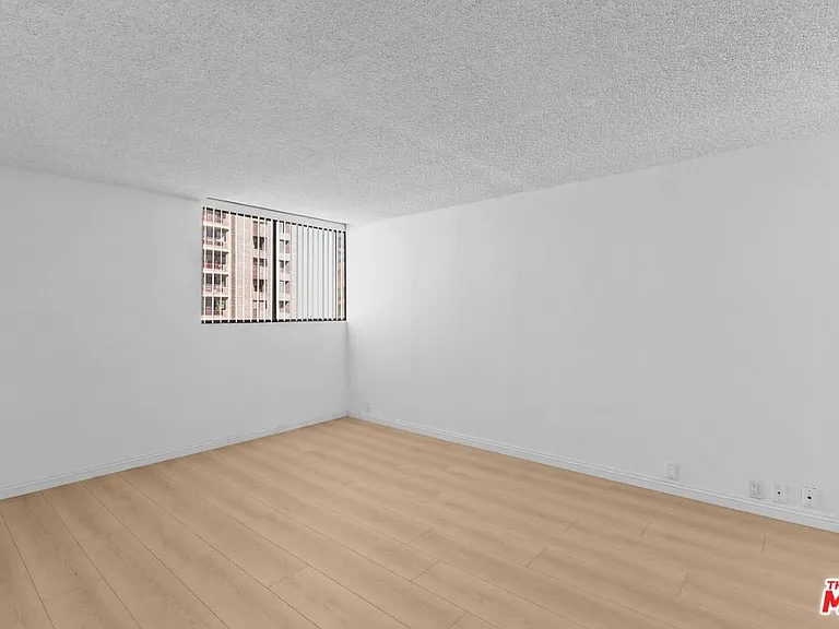 10535 Wilshire Blvd #603 — Photo 31