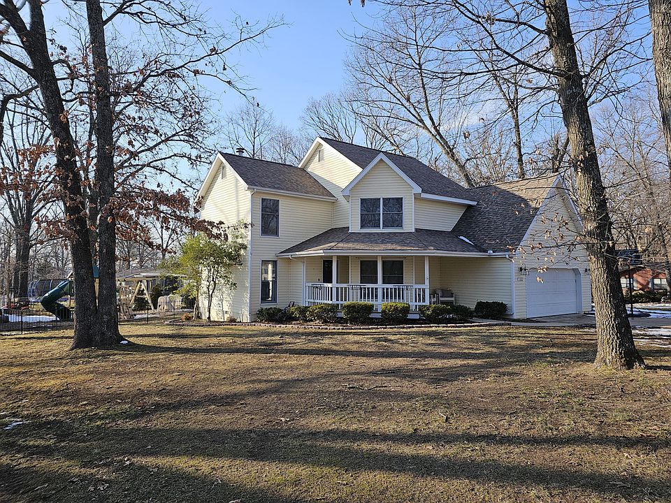 1st image of 1302 Oak Street