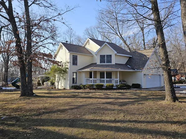 1302 Oak Street, Cassville, MO 65625