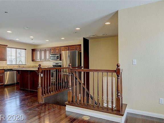 5th image of 4765 Priory Gardens St