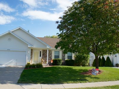 15712 S St, Omaha, NE, 68135