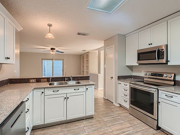 5th image of 7818 Winterstone Dr