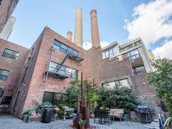 350 Manhattan Avenue image 15 of 15