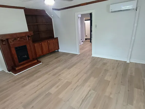 25 Branch St, Gainesville, GA 30501