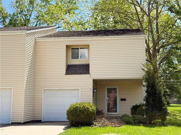 1507 E 97th St, Kansas City, MO 64131