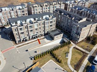 15 Westmeath Ln #2909, Markham, ON L6B1N5