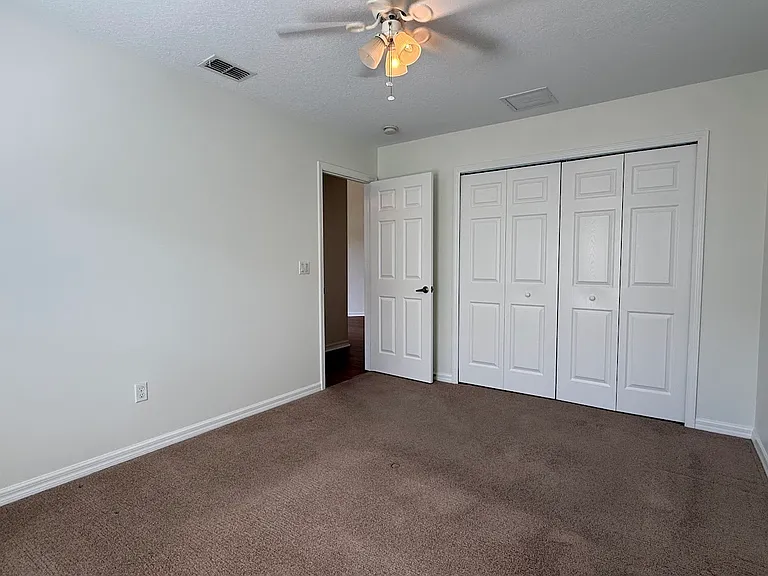 515 S Valencia Cir SW — Photo 22