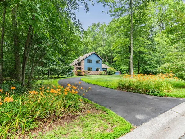 26972 S Tourmaline Dr, Hebron, MD 21830