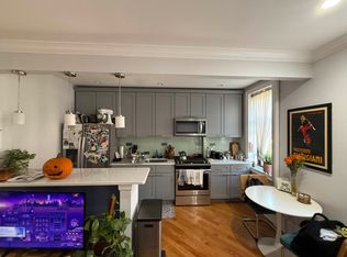 35-01 34th St #D3, Astoria, NY 11106