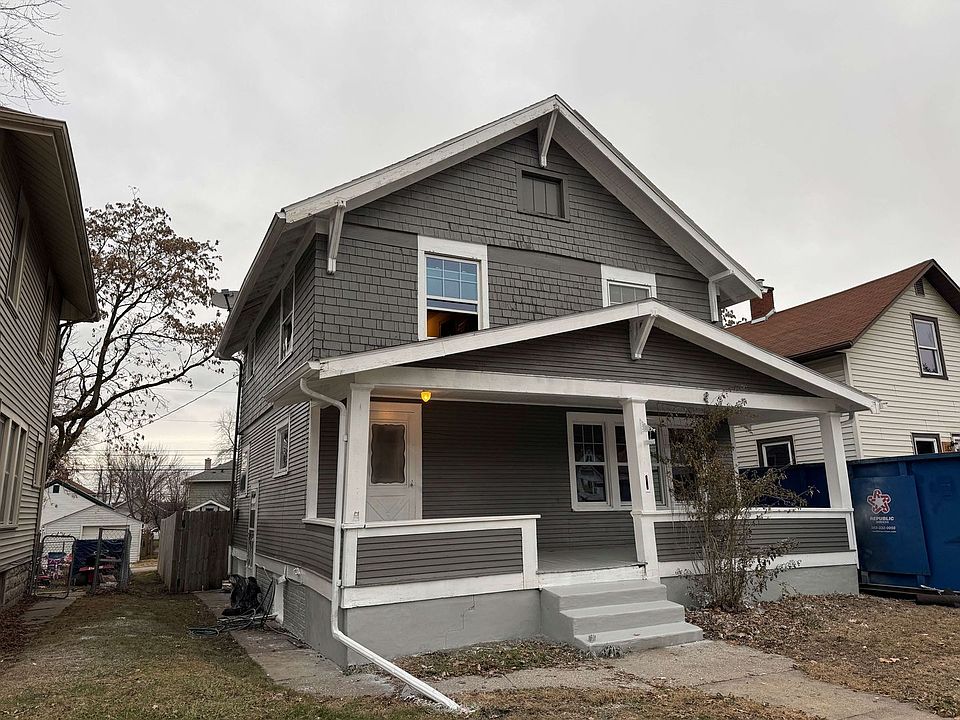 1st image of 179 16th Ave