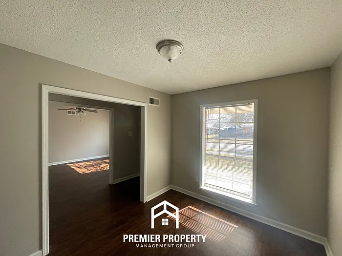 6310 Brightwood Dr — Photo 4