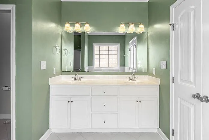 720 Camwheel Dr — Photo 30