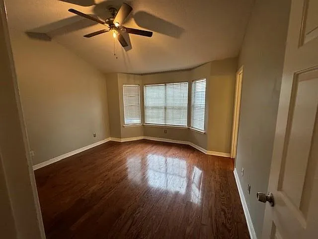 270 Hillcrest Rd #902 — Photo 10