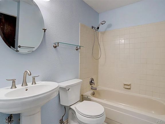 3rd image of 8555 Fairmount Dr APT A201