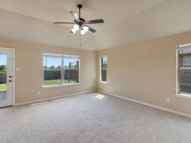 8204 Tierra Del Sol Rd — Photo 16