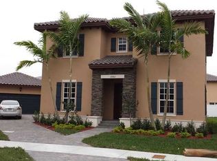 16982 SW 90th Ter, Miami, FL 33196