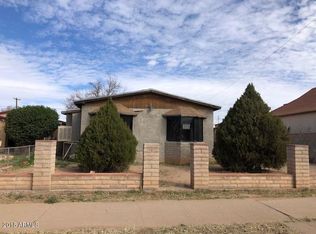 924 E 15th St, Douglas, AZ 85607