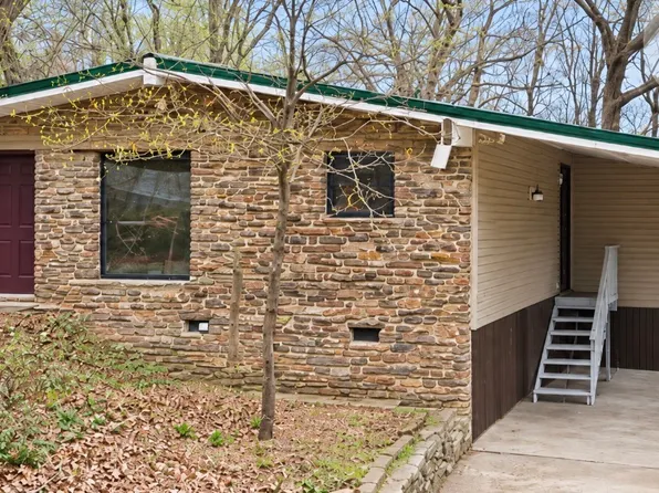 1765 N Woolsey Ave, Fayetteville, AR 72703