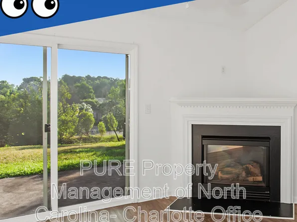 2910 Bridgeville Ln, Charlotte, NC 28262