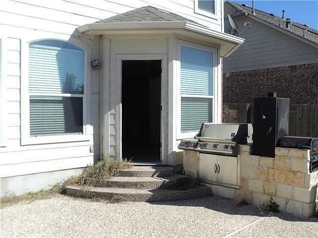 2nd image of 4222 Meadow Vista Ln