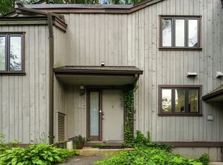 4 Earls Ct #4C, Farmington, CT 06032