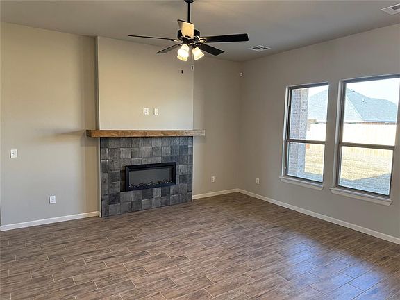 5th image of 628 Honey Springs Ln