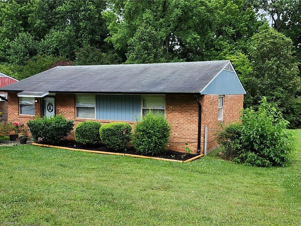 1st image of 2525 Ponderosa Dr