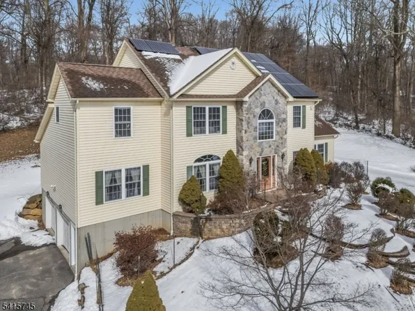 3 Elk Ridge Rd, Lebanon Twp., NJ 07830