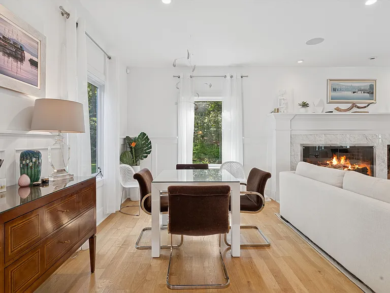 9 Lauras Ln — Photo 10