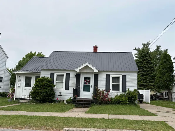 24 Laurel Ave, Massena, NY 13662