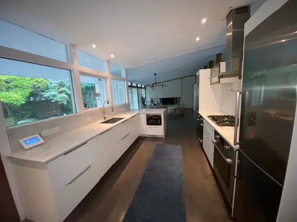 2104 S Zuppke Dr, Urbana, IL 61801